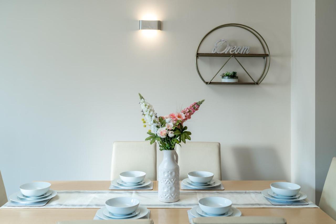 Spacious 2 Bedroom Apartment - Sleeps 6 Brighton Luaran gambar