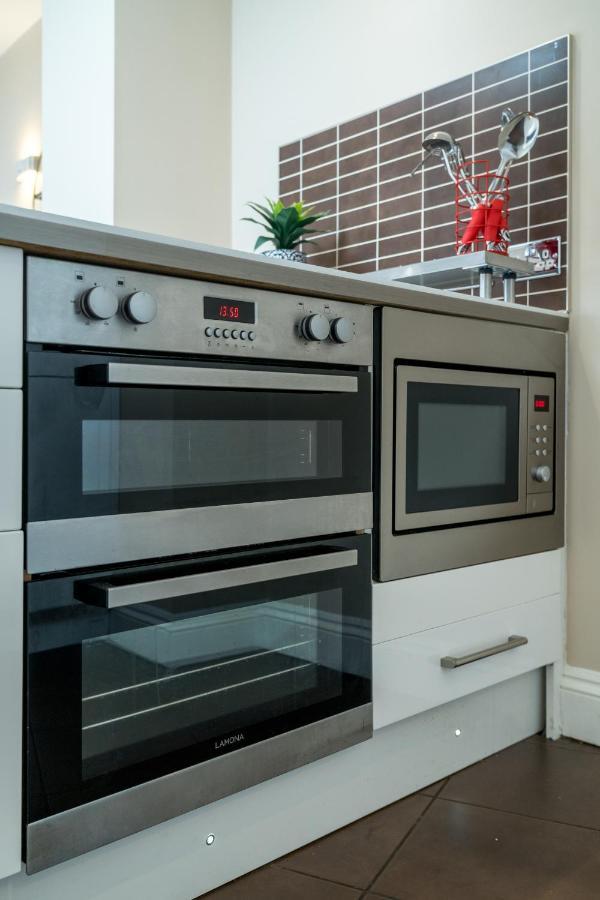 Spacious 2 Bedroom Apartment - Sleeps 6 Brighton Luaran gambar