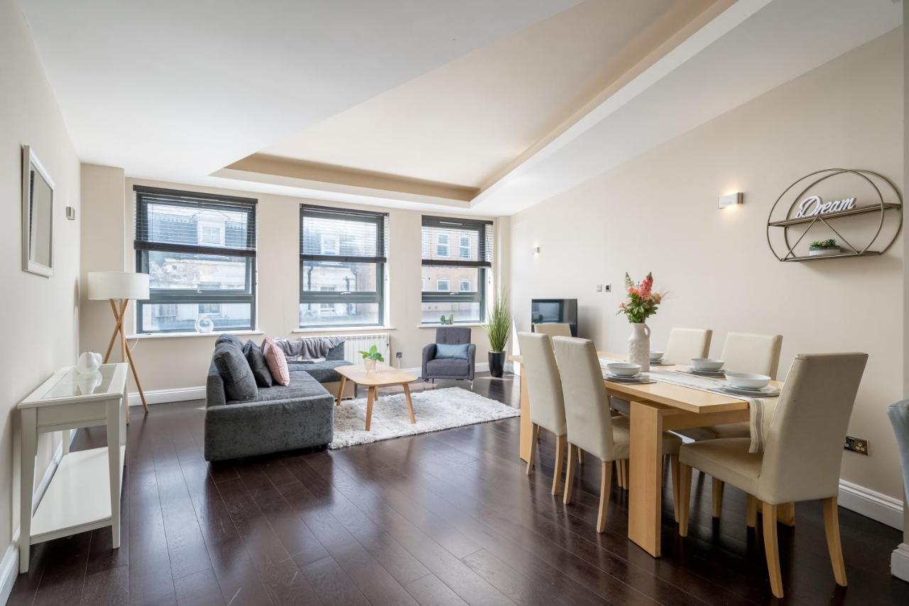 Spacious 2 Bedroom Apartment - Sleeps 6 Brighton Luaran gambar